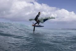 VAYU Foil Wing AURA Green/Blue 2023 - 2,8 -SUP Verkäufe 01 aura wave 859 editar